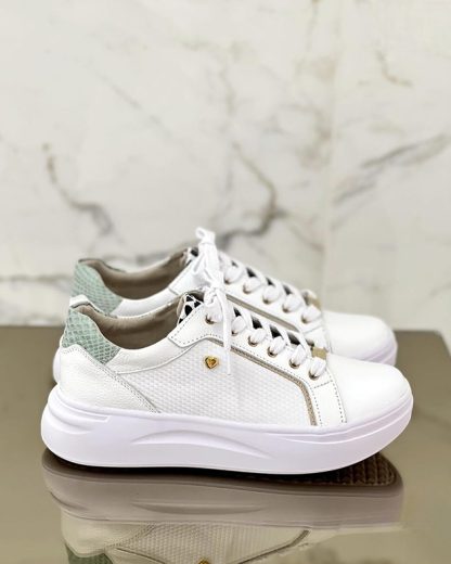 Bonny blanco baby